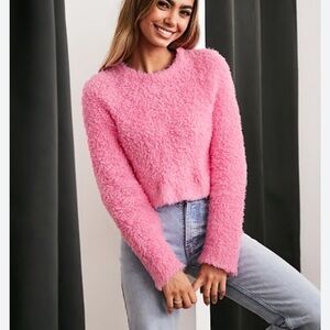ASOS DESIGN crop sweater in fluffy yarn in pink - size 4 - long sleeve